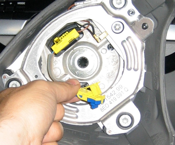 Audi Airbag Connector